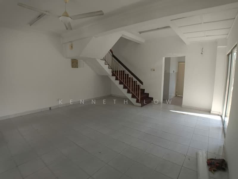 Rumah Teres 2 Tingkat untuk Disewa di Pandan Perdana (Ampang) - Kenneth Low - Living Room - PropertyGuru.com.my