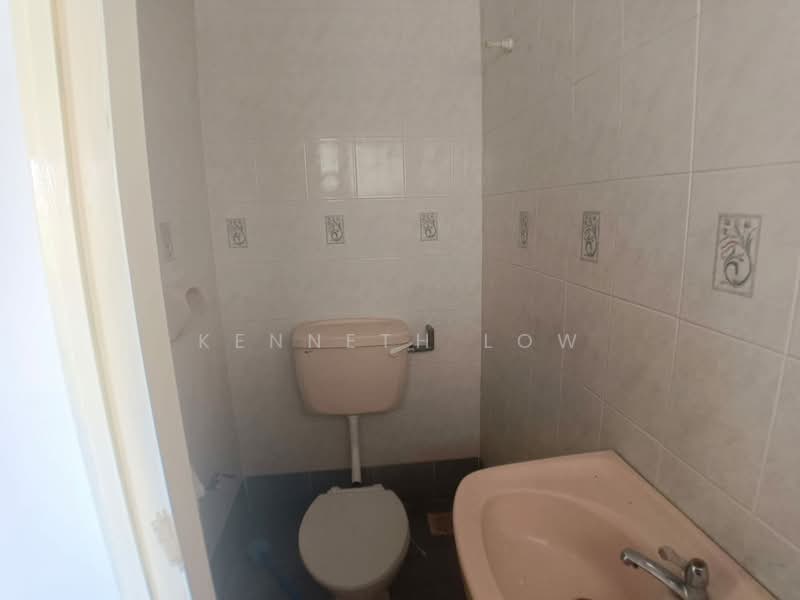 Rumah Teres 2 Tingkat untuk Disewa di Pandan Perdana (Ampang) - Kenneth Low - Bathroom - PropertyGuru.com.my