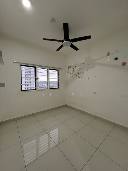 Kediaman Servis untuk Dijual di Traders Garden @ Cheras Selatan - YP Tan - Bedroom - PropertyGuru.com.my