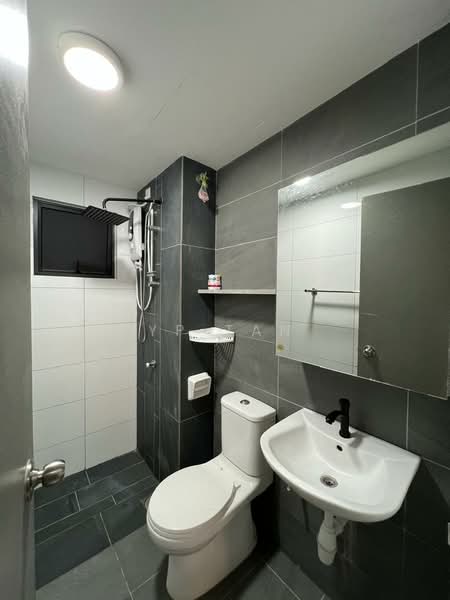 Kediaman Servis untuk Dijual di Traders Garden @ Cheras Selatan - YP Tan - Bathroom - PropertyGuru.com.my