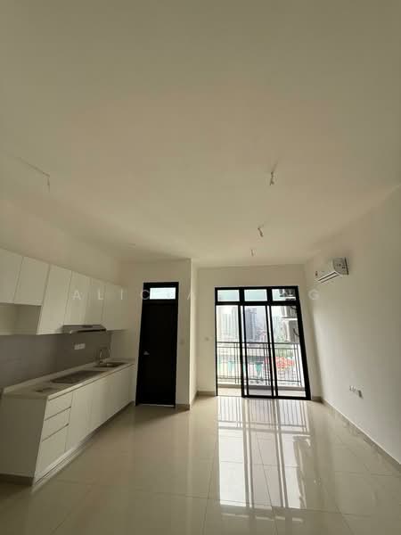 Service Residence for Sale at Meldrum Heights (Residensi Meldrum) - Alicia Fong - Kitchen - PropertyGuru.com.my