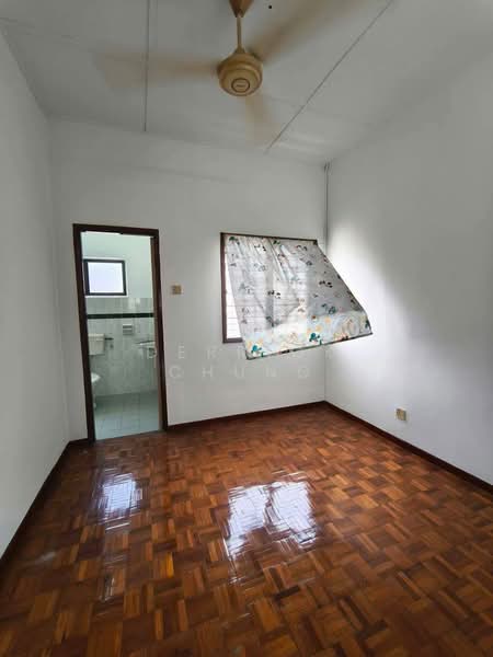 Rumah Teres 2 Tingkat untuk Dijual di Taman Pakatan Jaya (Tambun) - Derrick Chung - Bathroom - PropertyGuru.com.my