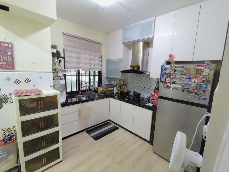 Pangsapuri untuk Dijual di Seri Mutiara Apartment - Ida Aziz - Kitchen - PropertyGuru.com.my