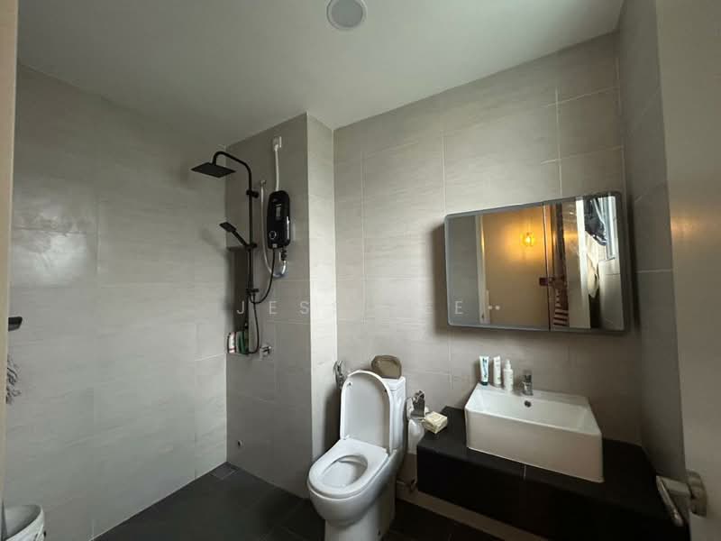 Flat for Rent at EMBER @ Eco Ardence - Jess Tee - Bathroom - PropertyGuru.com.my