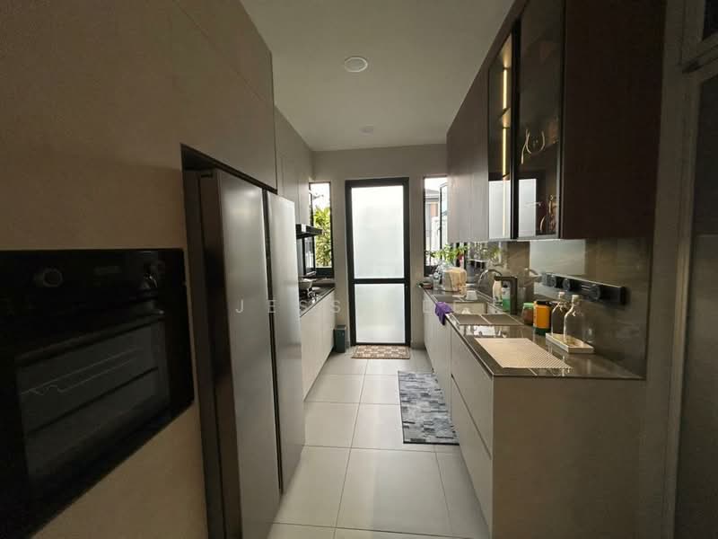 Flat for Rent at EMBER @ Eco Ardence - Jess Tee - Kitchen - PropertyGuru.com.my