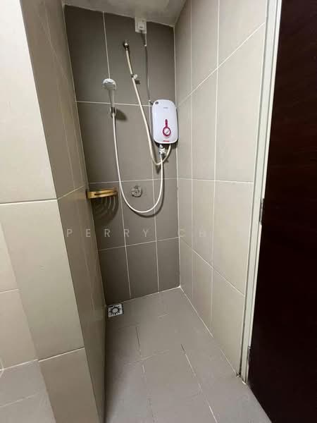 Servis Apartment untuk Disewa di Res 280 - Perry Chai - Bathroom - PropertyGuru.com.my