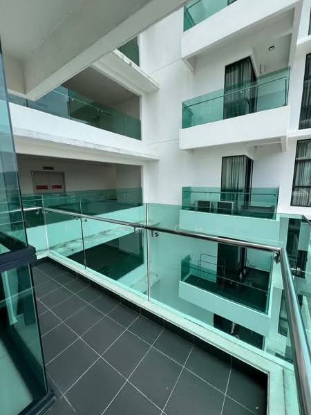 Servis Apartment untuk Disewa di Res 280 - Perry Chai - Balcony - PropertyGuru.com.my