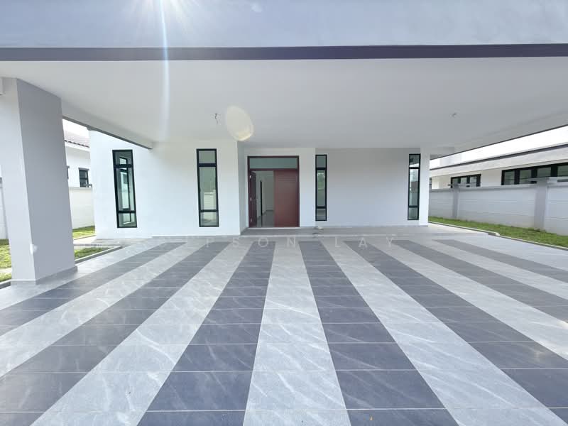 Bungalow House untuk Dijual di Taman Sri Tengah (Kluang) - Gipson Lay - PropertyGuru.com.my