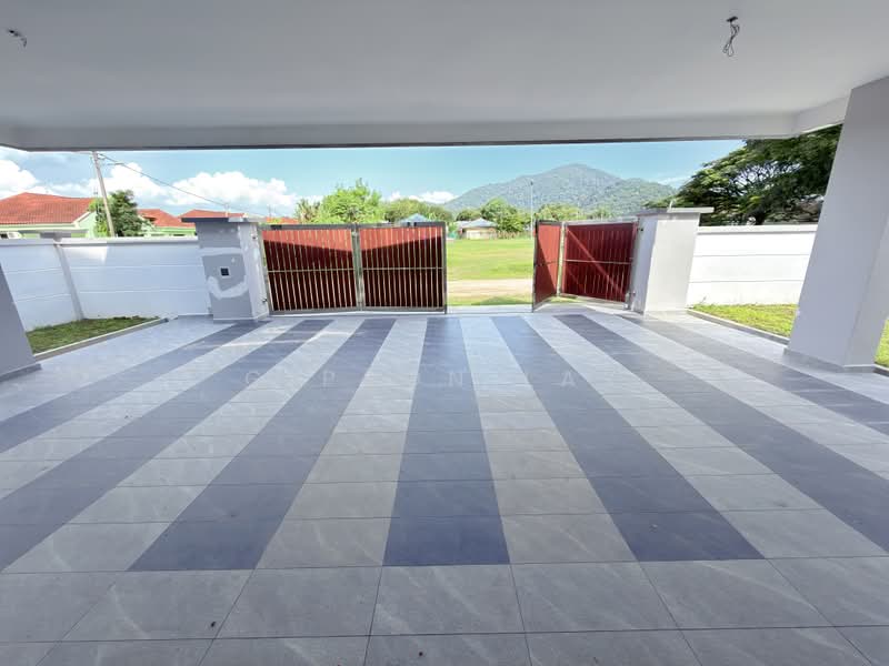 Bungalow House untuk Dijual di Taman Sri Tengah (Kluang) - Gipson Lay - PropertyGuru.com.my
