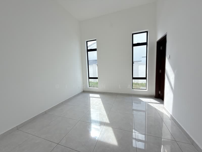 Bungalow House untuk Dijual di Taman Sri Tengah (Kluang) - Gipson Lay - PropertyGuru.com.my