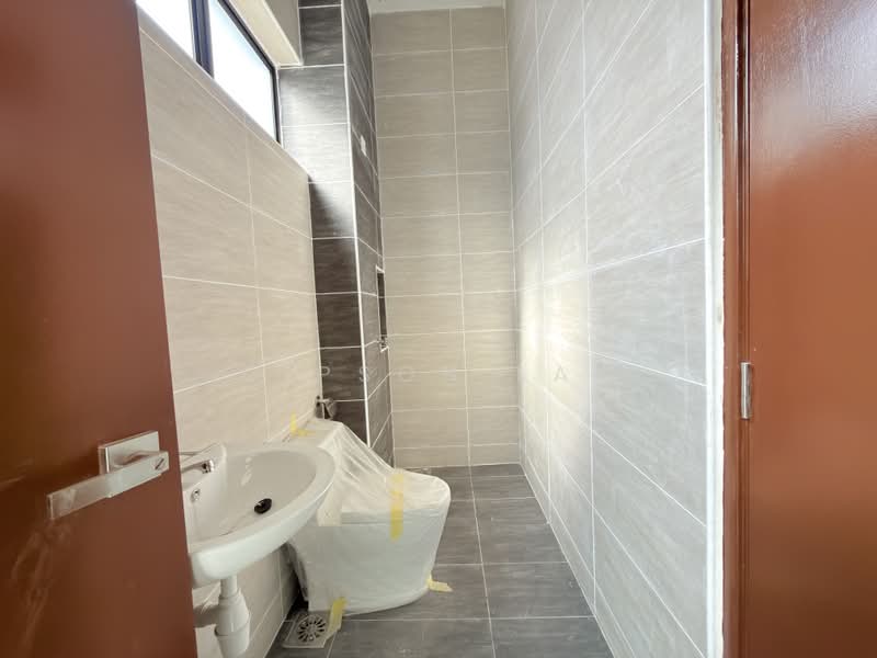 Bungalow House untuk Dijual di Taman Sri Tengah (Kluang) - Gipson Lay - PropertyGuru.com.my