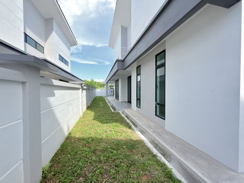 Bungalow House untuk Dijual di Taman Sri Tengah (Kluang) - Gipson Lay - PropertyGuru.com.my
