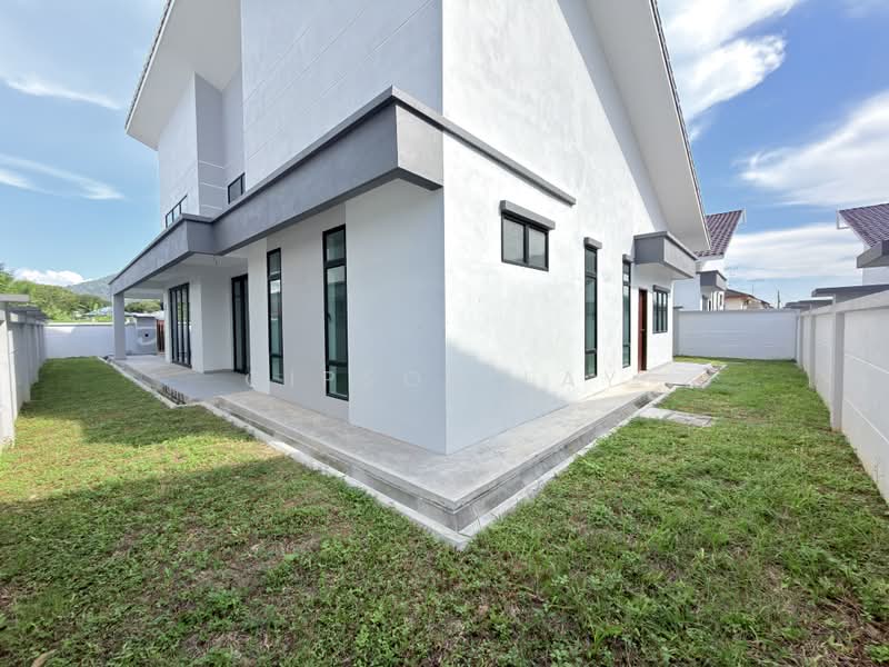 Bungalow House untuk Dijual di Taman Sri Tengah (Kluang) - Gipson Lay - PropertyGuru.com.my