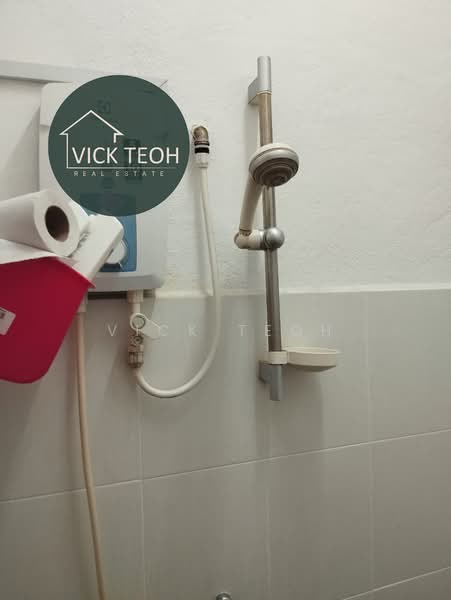 Pangsapuri untuk Dijual di Taman Lone Pine (Medium Low Cost) - Vick Teoh - Bathroom - PropertyGuru.com.my