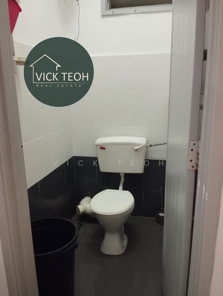 Pangsapuri untuk Dijual di Taman Lone Pine (Medium Low Cost) - Vick Teoh - Bathroom - PropertyGuru.com.my