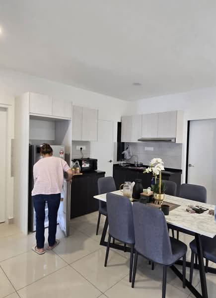 Servis Apartment untuk Disewa di AraTre' Residences - Aiden Chia - Kitchen - PropertyGuru.com.my