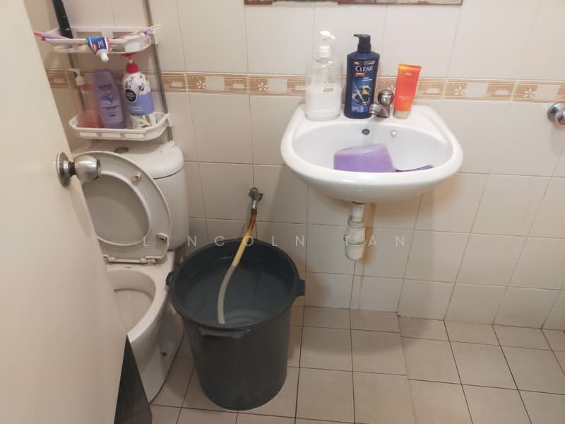 Apartment for Sale at Laman Suria - Lincoln Tan - Bathroom - PropertyGuru.com.my