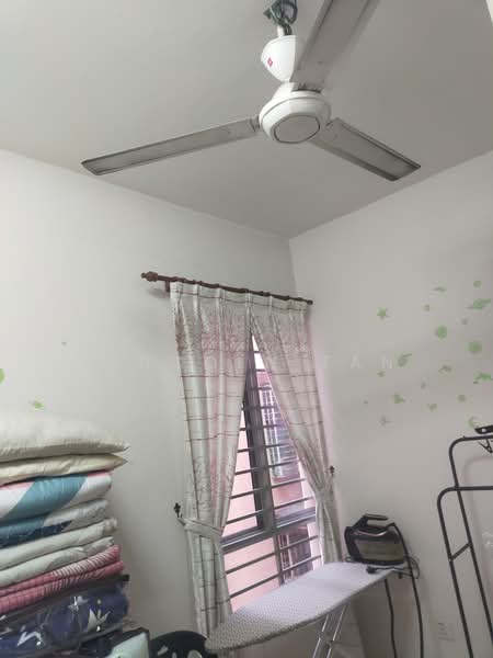 Apartment for Sale at Laman Suria - Lincoln Tan - Bedroom - PropertyGuru.com.my