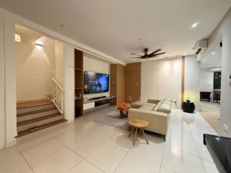 Rumah Berkembar untuk Dijual di Bandar Dato Onn (Tebrau) - Ong Lih Shyan - Living Room - PropertyGuru.com.my
