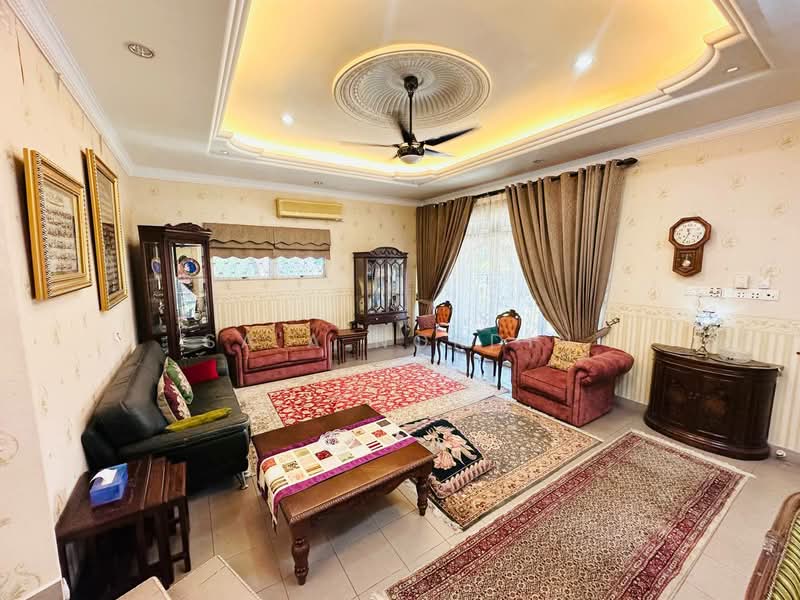 Bungalow for Sale in Seksyen 11 (Shah Alam) - Sa'a Nordin - Living Room - PropertyGuru.com.my