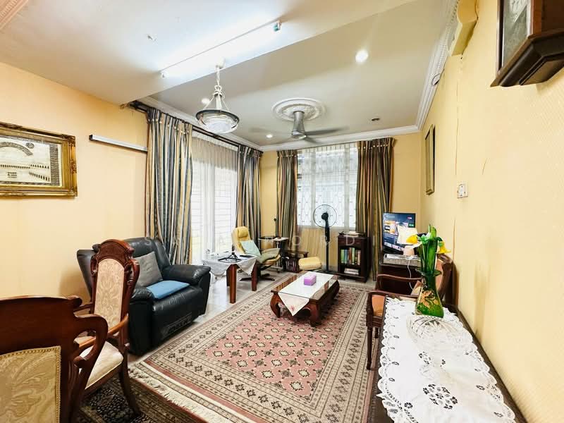 Bungalow for Sale in Seksyen 11 (Shah Alam) - Sa'a Nordin - Living Room - PropertyGuru.com.my