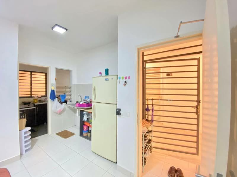 Apartment for Sale at Harmoni @ Eco Majestic - Azli Ibrahim - Kitchen - PropertyGuru.com.my
