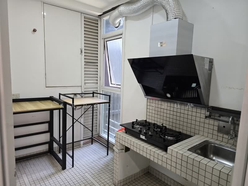 Condominium for Rent at Kiaramas Ayuria - Jarrod Joshua - Kitchen - PropertyGuru.com.my