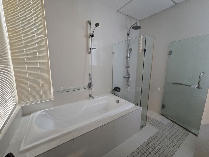 Condominium for Rent at Kiaramas Ayuria - Jarrod Joshua - Bathroom - PropertyGuru.com.my