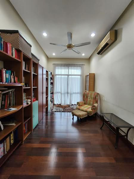 Bungalow for Sale in Bukit Jelutong (Shah Alam) - Sa'a Nordin - Study - PropertyGuru.com.my