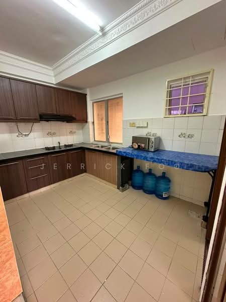 Condominium for Sale at Kenaria Condominium - Jerrick Foo - Kitchen - PropertyGuru.com.my