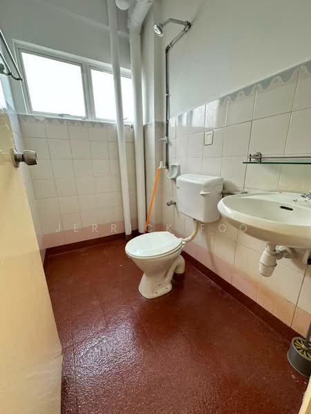 Condominium for Sale at Kenaria Condominium - Jerrick Foo - Bathroom - PropertyGuru.com.my
