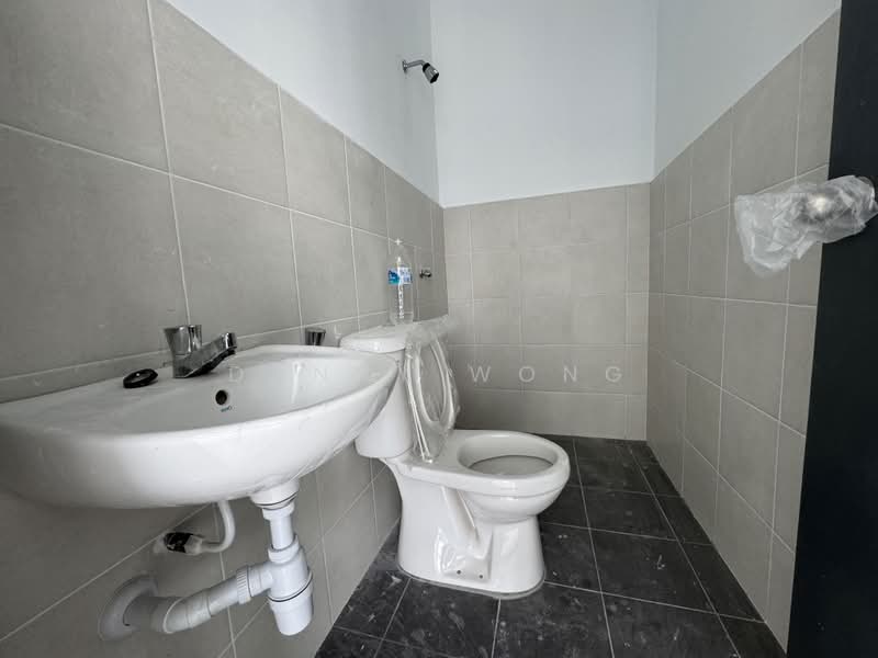 2-storey Terraced House for Sale in Bandar Country Homes (Rawang) - Danny Wong - PropertyGuru.com.my