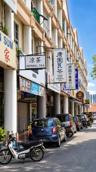Shop / Office for Sale in Taman Overseas Union (Taman Oug) (Jalan Klang Lama (Old Klang Road)) - Calynn Yoong - Exterior - PropertyGuru.com.my