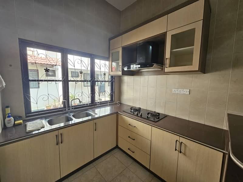 2-storey Terraced House for Rent in Gelugor (Penang) - Chris Ooi - Kitchen - PropertyGuru.com.my