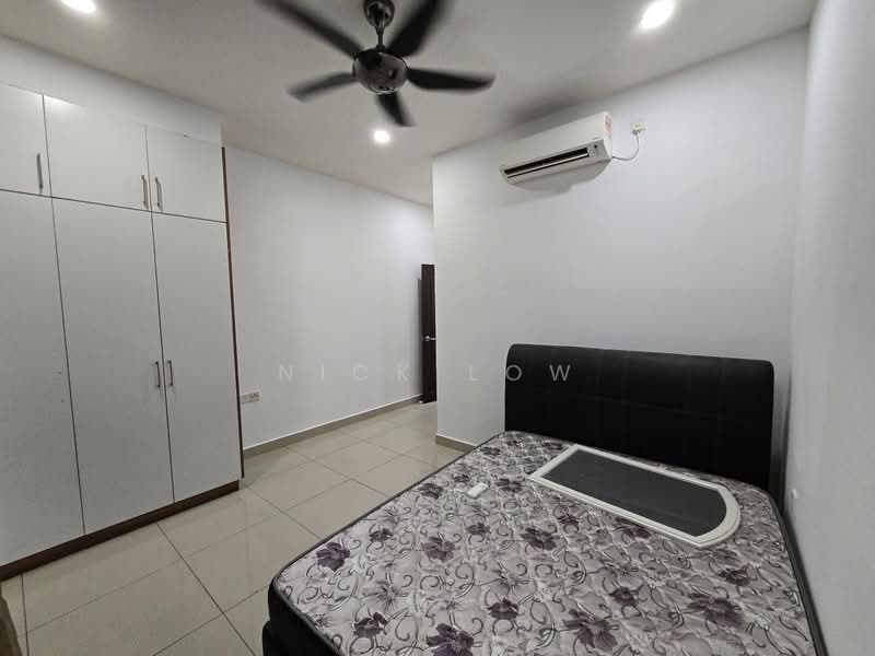 Kondominium untuk Disewa di M Condominium @ Larkin - Nick Low - Bedroom - PropertyGuru.com.my
