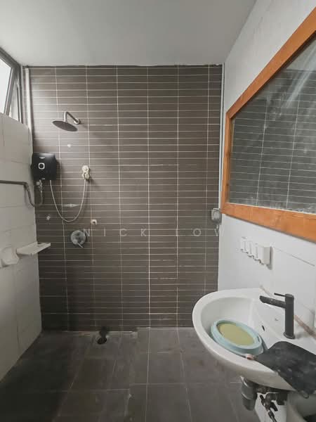 Service Residence for Rent at Palazio - Nick Low - Bathroom - PropertyGuru.com.my