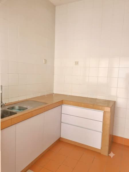Rumah Teres 2 Tingkat untuk Dijual di Bandar Putra Permai (Seri Kembangan) - Lily Siow - Kitchen - PropertyGuru.com.my