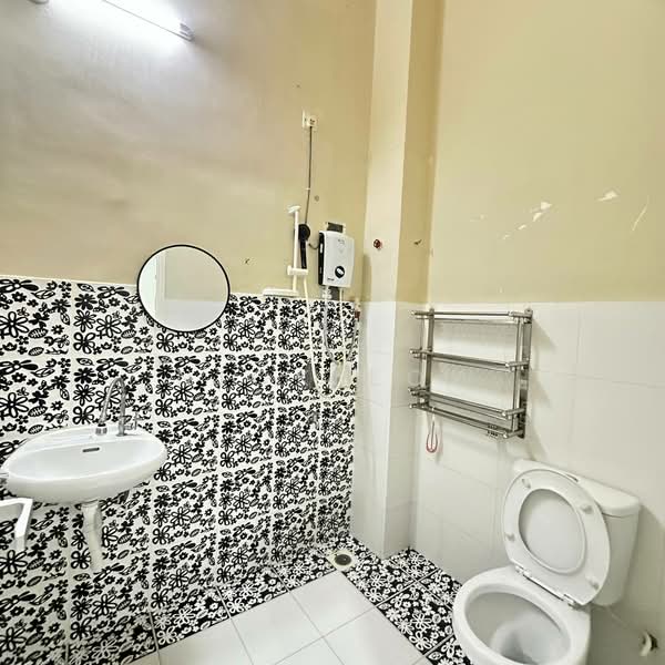 Rumah Teres 1 Tingkat untuk Disewa di Setia Eco Gardens (Gelang Patah) - Nick Low - Bathroom - PropertyGuru.com.my