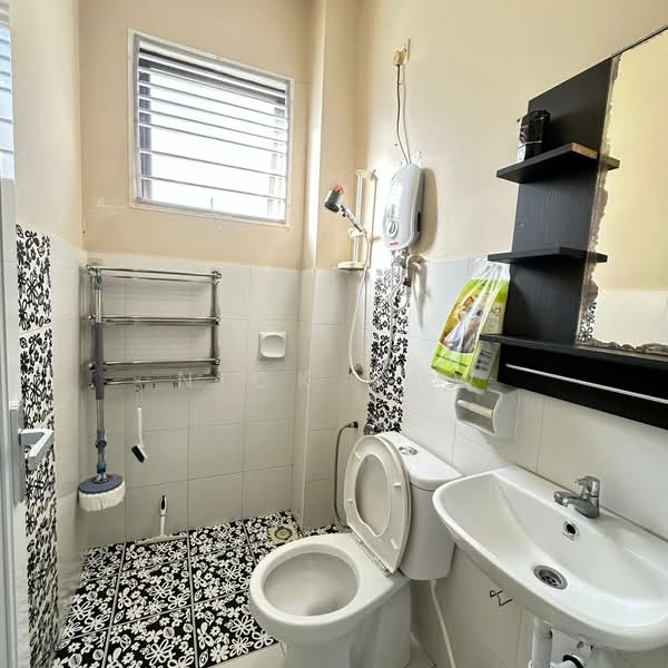 Rumah Teres 1 Tingkat untuk Disewa di Setia Eco Gardens (Gelang Patah) - Nick Low - Bathroom - PropertyGuru.com.my