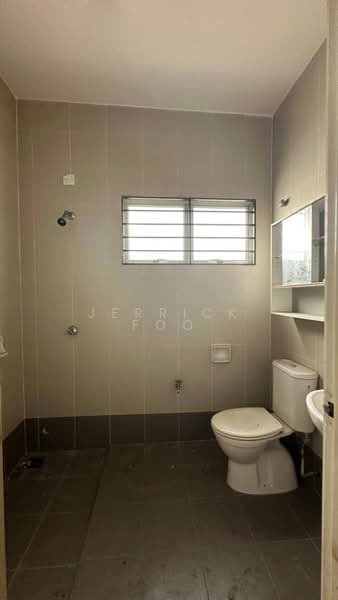 Rumah Teres untuk Dijual di Taman Sutera (Kajang) - Jerrick Foo - Bathroom - PropertyGuru.com.my