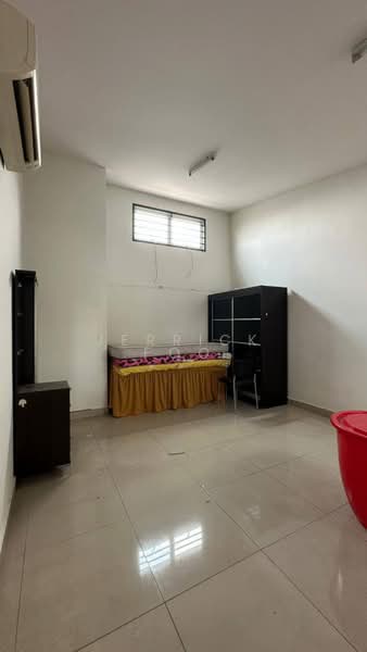 Rumah Teres untuk Dijual di Taman Sutera (Kajang) - Jerrick Foo - Bedroom - PropertyGuru.com.my