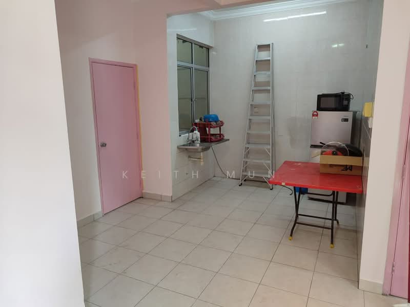 Semi-Detached House for Sale in Shah Alam (Selangor) - Keith Mun - Kitchen - PropertyGuru.com.my