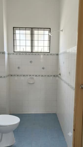 Rumah Teres 2 Tingkat untuk Dijual di BANDAR PUCHONG JAYA (Puchong) - Angel Tan - Bathroom - PropertyGuru.com.my