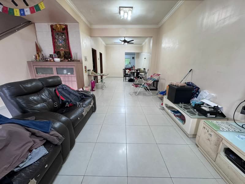 2.5-storey Terraced House for Sale in Taman Seri Orkid (Skudai) - Samantha Tan - Living Room - PropertyGuru.com.my