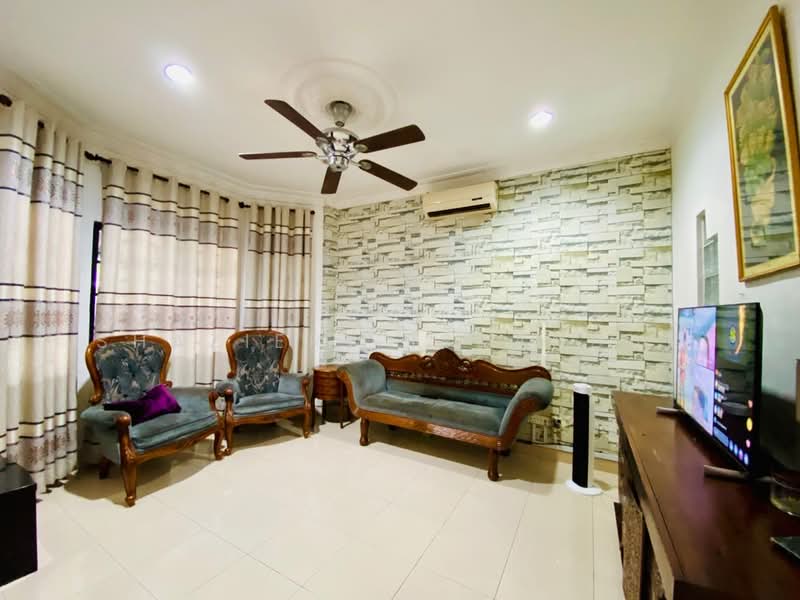 1-storey Terraced House for Sale in Taman Keramat (Ulu Kelang) - Shaziery Iskandar - Living Room - PropertyGuru.com.my