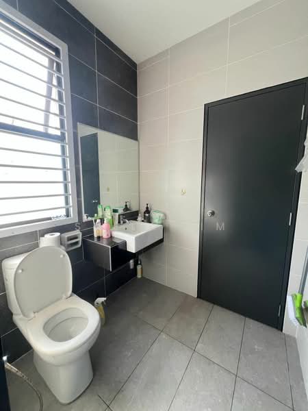 Rumah Teres 2 Tingkat untuk Dijual di Taman Mount Austin (Tebrau) - Shela Lim - PropertyGuru.com.my