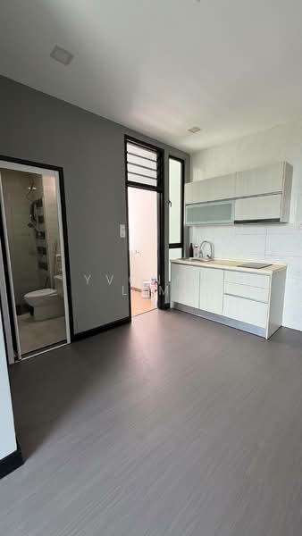 Service Residence for Sale at D'Summit Residences - Yvonne Lim - Kitchen - PropertyGuru.com.my