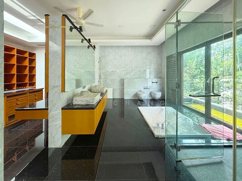 Rumah Banglo untuk Disewa di Bukit Tunku (Kenny Hills) (Kuala Lumpur) - Wes Chang - Bathroom - PropertyGuru.com.my