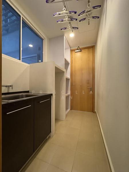 Kondominium untuk Dijual di Damansara City Residency (DC Residensi) - Priscilla Tan - Washing Area & Second Exit/Entrance - PropertyGuru.com.my