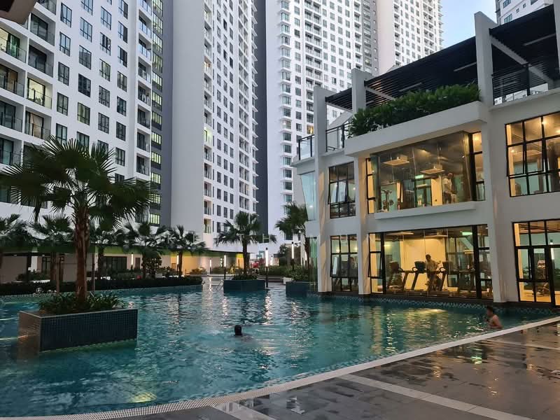 Kondominium untuk Disewa di Mizumi Residences - Keith Mun - Exterior - PropertyGuru.com.my